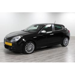 ALFA ROMEO GIULIETTA 1.6 JTDm ECC Navi Cruise v.a €129,- p.m