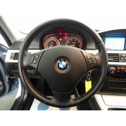 BMW 3 Serie Touring Touring 318i Luxury Line-Leer-Navi-PDC-L