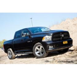 Dodge RAM 2011 - BLACK BEAUTY!