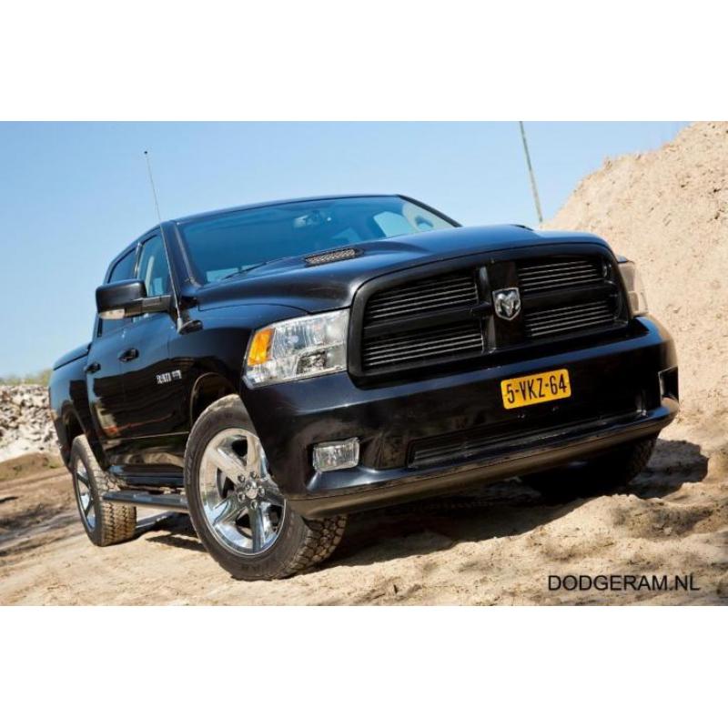 Dodge RAM 2011 - BLACK BEAUTY!