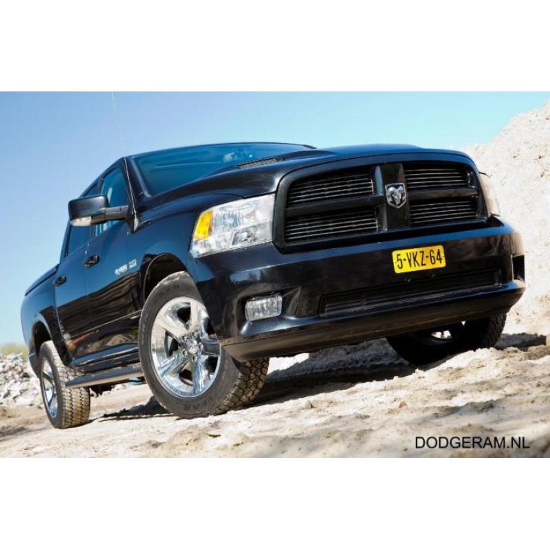 Dodge RAM 2011 - BLACK BEAUTY!