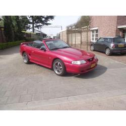 zeer nette ford mustang cabriolet 3.8 v6