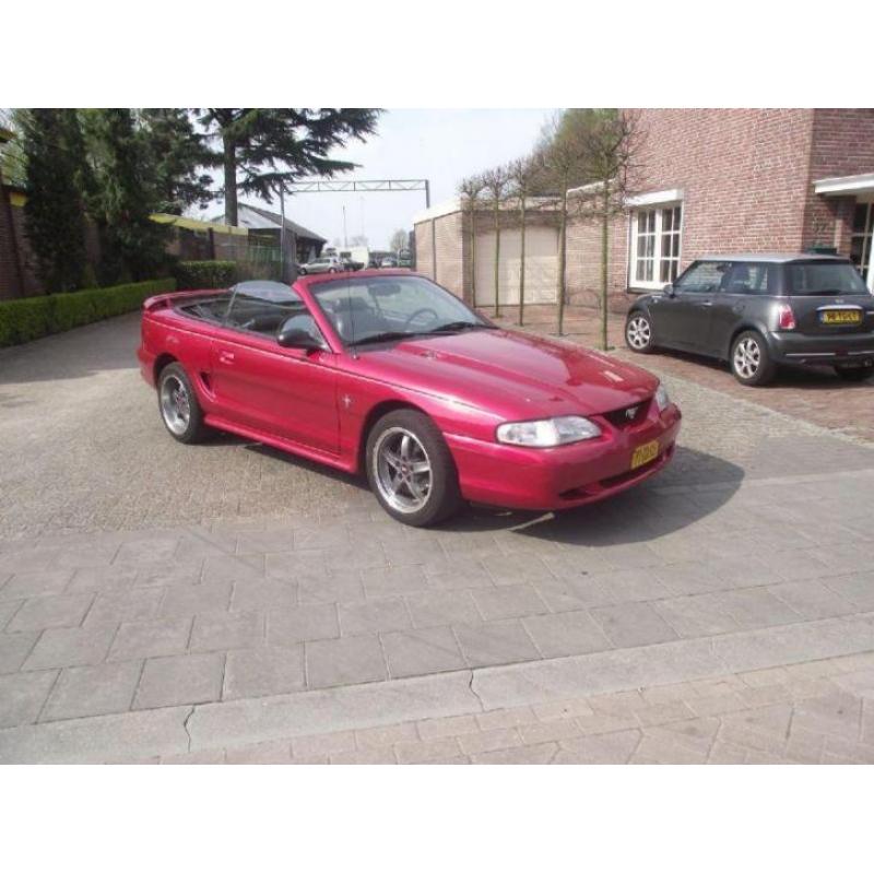 zeer nette ford mustang cabriolet 3.8 v6