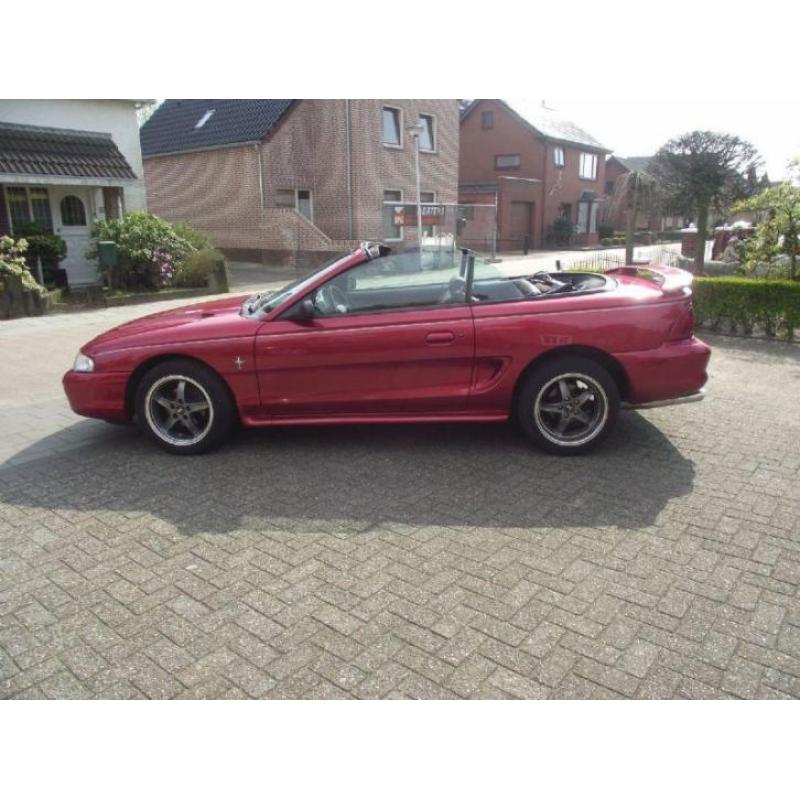 zeer nette ford mustang cabriolet 3.8 v6