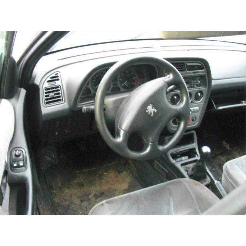 Peugeot 306 2.0 - 2000 ONDERDELEN 7017 1