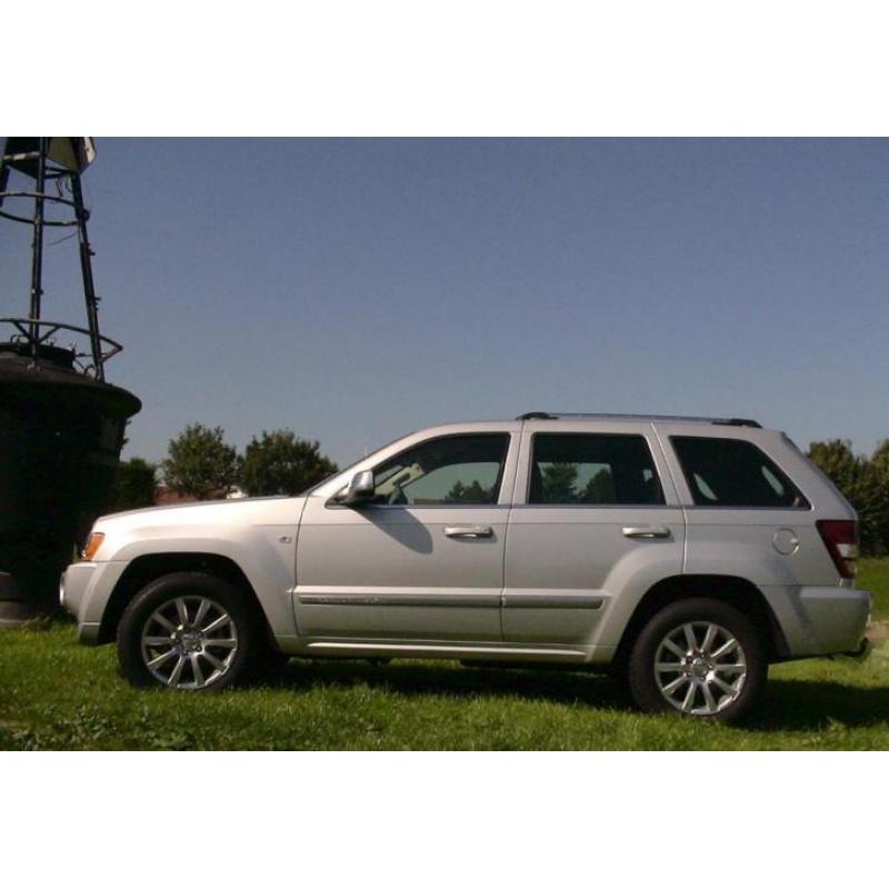 Jeep Grand Cherokee 3.0 V6 CRD Overland 2007 = Topper =