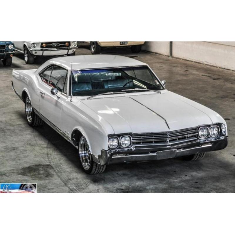 1966 Oldsmobile Delta 425 Super Rocket