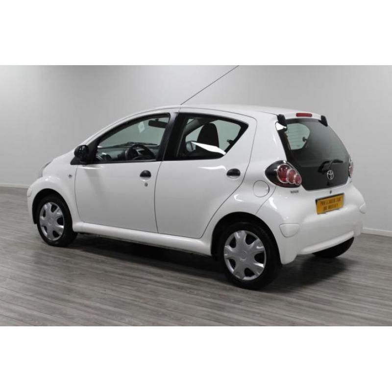 TOYOTA AYGO 1.0 12V VVT-I 5DRS COOL AIRCO AUDIO v.a € 99 pm