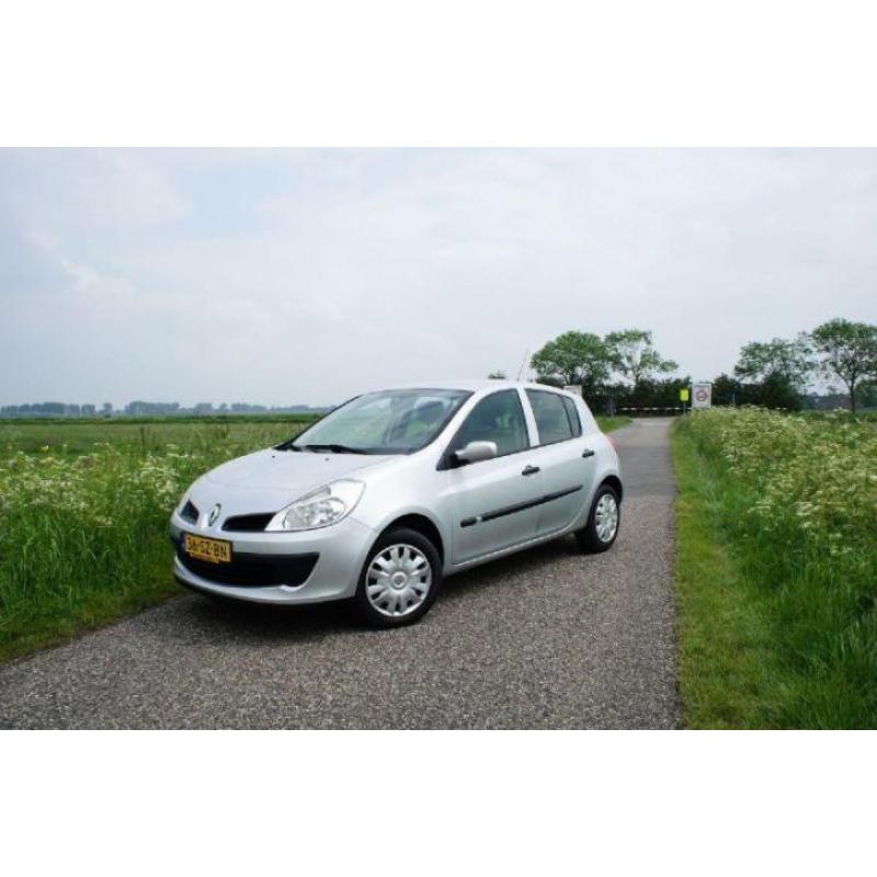 Renault Clio 1.4 16V 5 Deurs 5Deurs *1e Eigenaar* (bj 2006)
