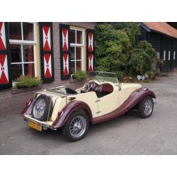 Te huur: Castellette 2+2 op basis van Citroen 2cv