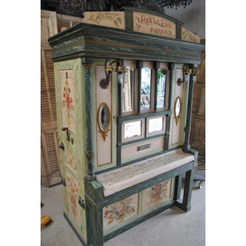 Orchestrion met munt inworp