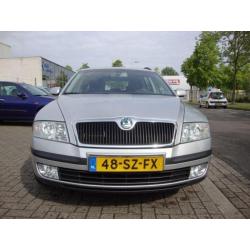 Skoda Octavia combi 2.0tdi elegance NAP, AIRCO NETTE AUTO