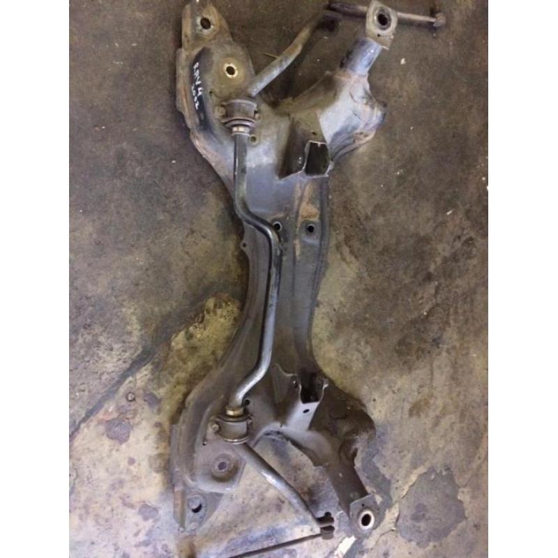 subframe toyota RAV 4 2.0L bouwjaar 2002