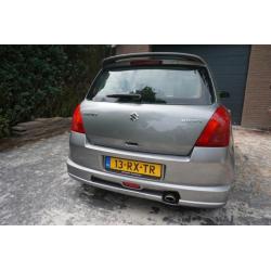 Suzuki Swift 1.5 Exclusive VVT 5D