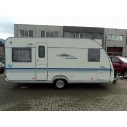 Adria 462 PU uit 2006 compleet met voortent en aanbouw