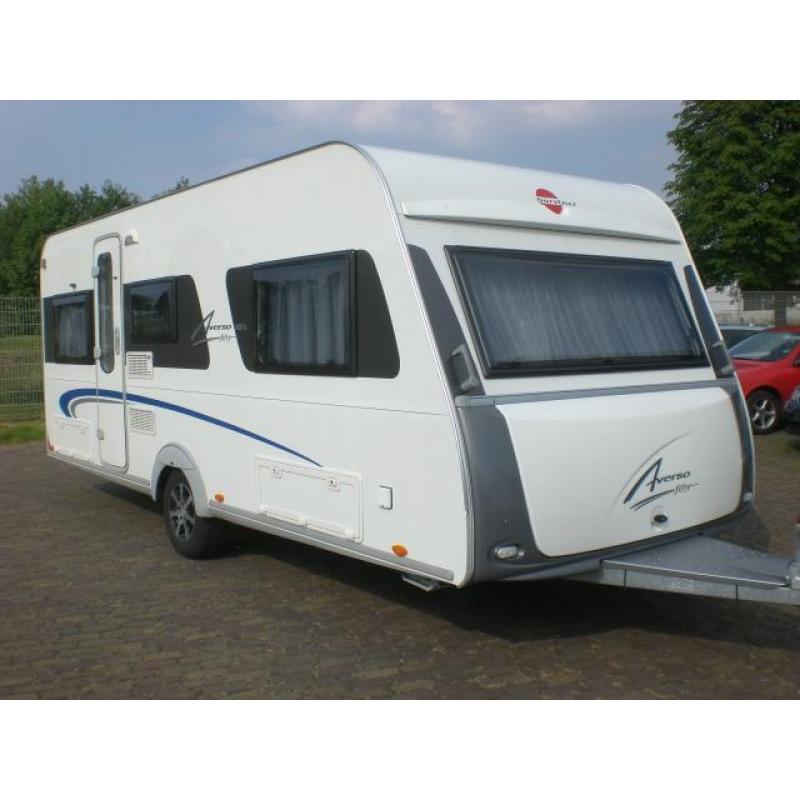 Burstner Averso 500 TL enkele bedden 2010 li schade NU7650