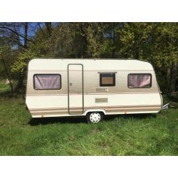 Mooie en goede Dethleffs Camper 490