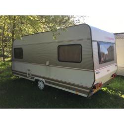 Mooie en goede Dethleffs Camper 490