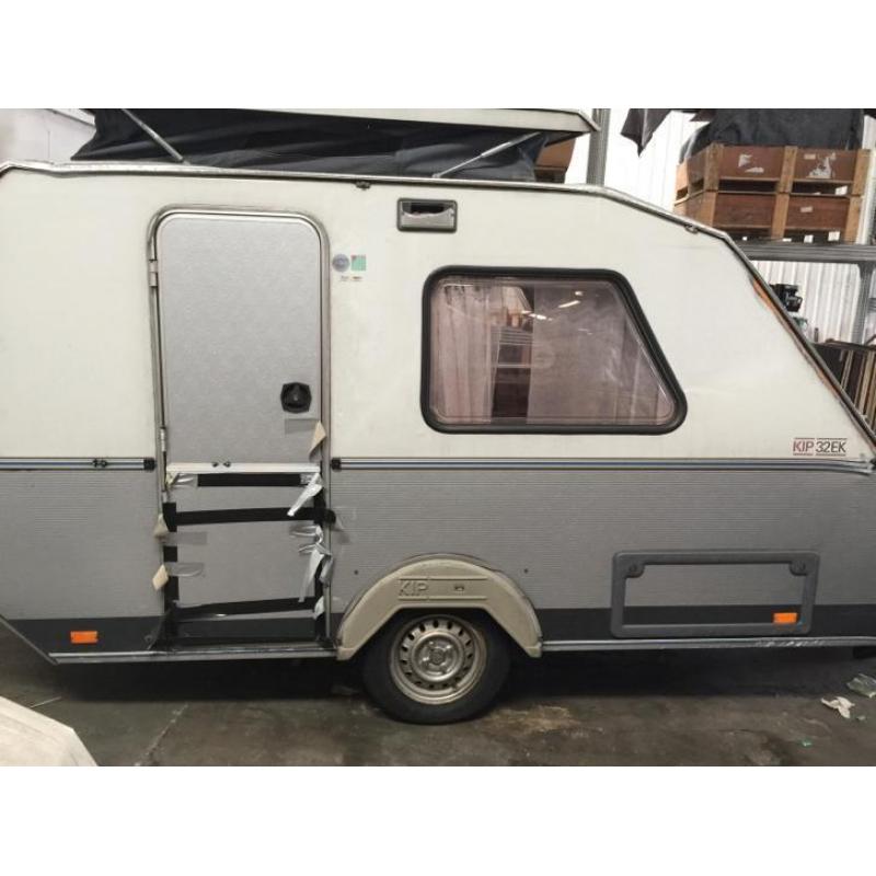 Caravan kip kk32ek 32ek compact met hefdak