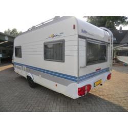 Hobby De luxe 450 vastbed met mover