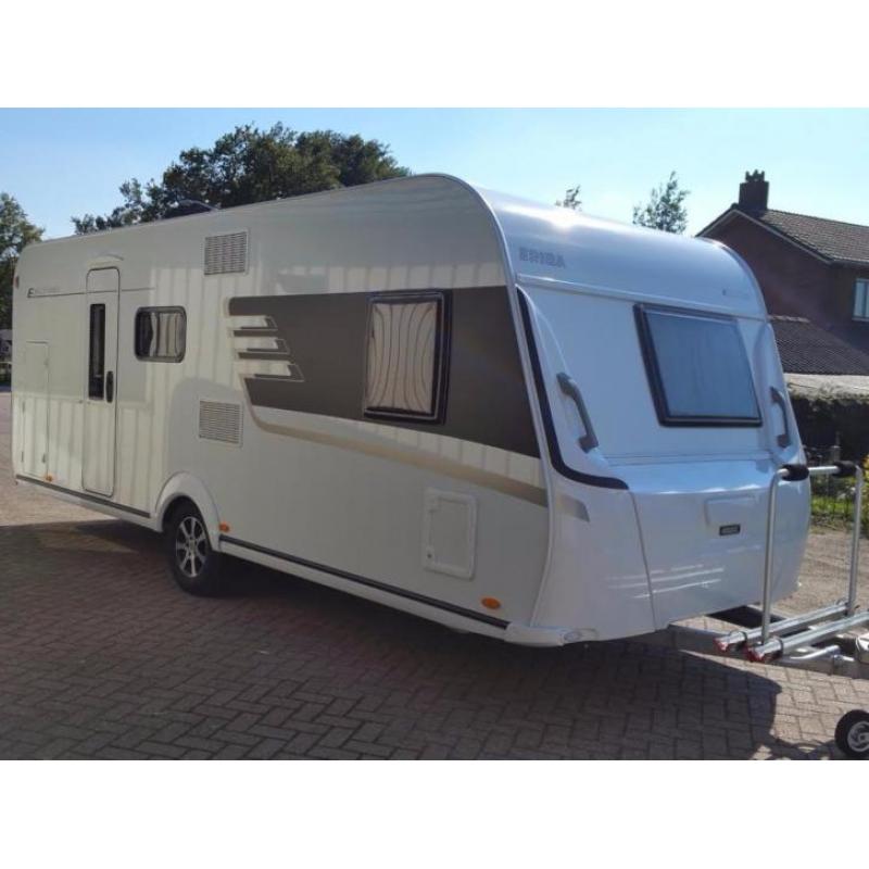 505 en 560 Exciting 2015 stapelbed ook gezocht Eriba , Hymer