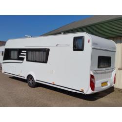 505 en 560 Exciting 2015 stapelbed ook gezocht Eriba , Hymer