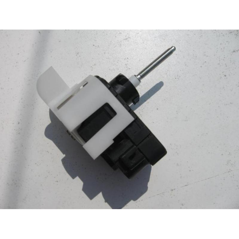 Mazda MX 5 NC stelmotor koplamp