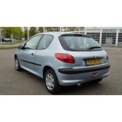 Peugeot 206 1.1 XN (bj 2001)