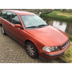 Volvo V40 Europa 2.0L 16V 1999 Bruin Airco***