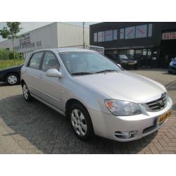 Kia Cerato 2.0-16V EX AIRCO CLIMAAT