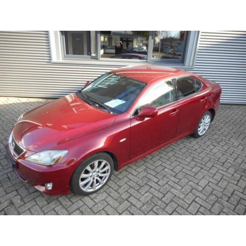 Lexus IS 220D 2.2 D Luxury Business 2006 Rood.met. Nwe APK