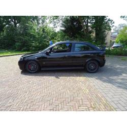 Opel Astra 2.0 I 16V OPC 2000 Zwart