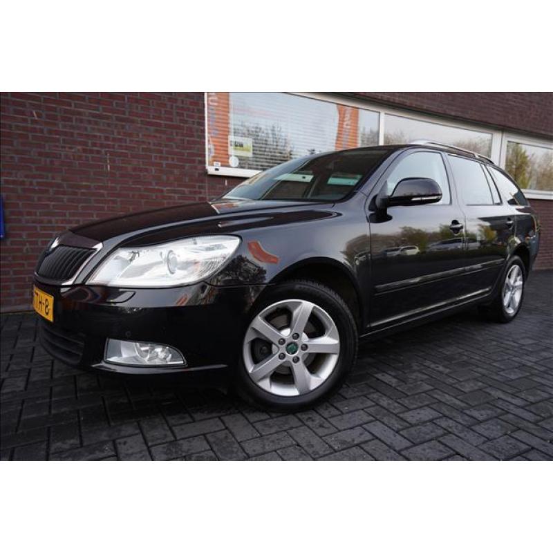 Skoda Octavia 1.6 TDI Elegance Business Xenon Navigatie