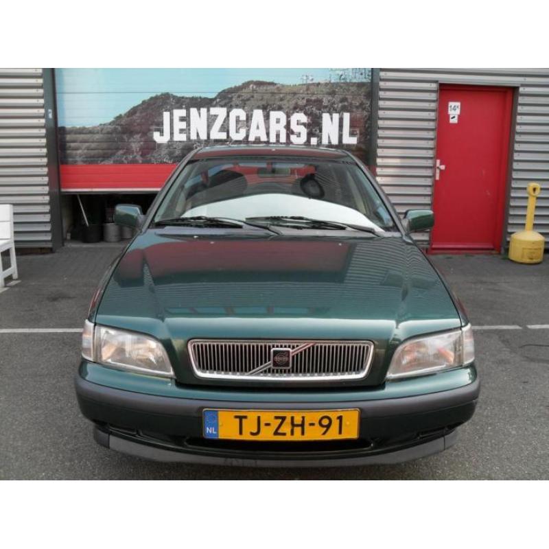 Volvo V40 Automaat,AIRCO.Leder, trekh,etc.1998,APK 2017,€650