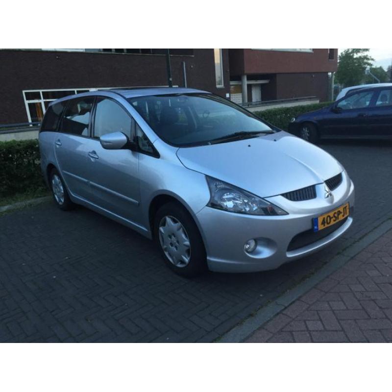 Mitsubishi Grandis 2.4 Mivec 7 2006 Grijs