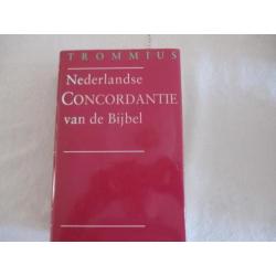 2x Concordantie op de Bijbel Nieuwe Vertaling en Trommius