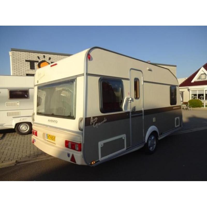 Avento Ava Grande 445 TF Fransbed caravan