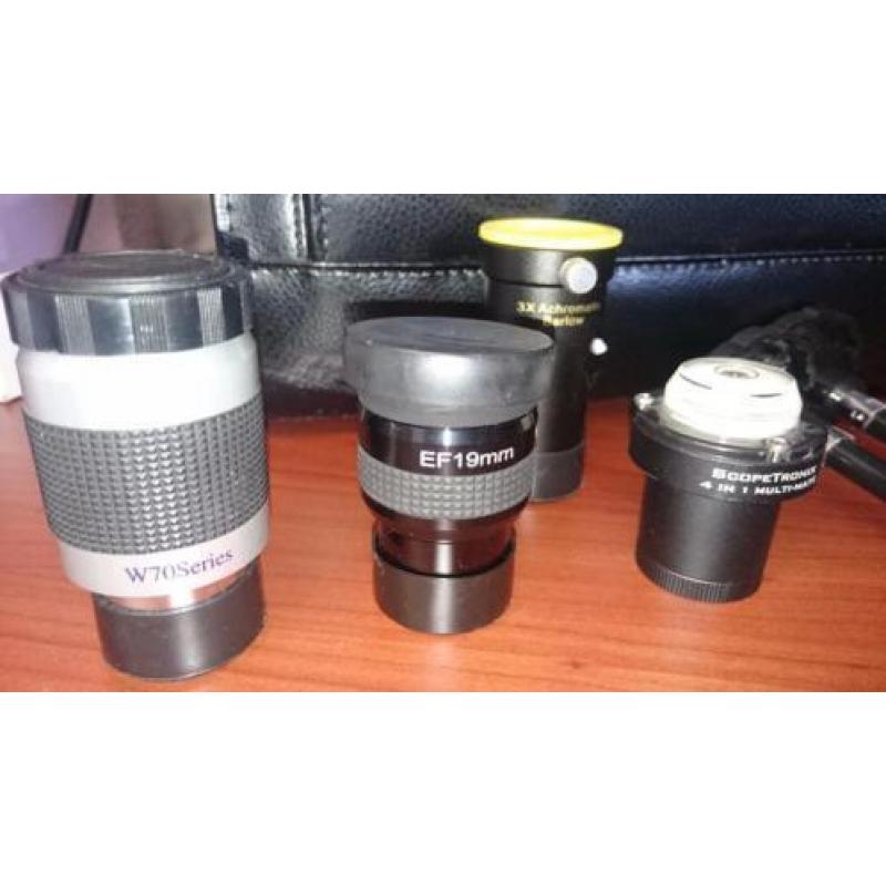 Celestron 70mm short tube en oculairs etc