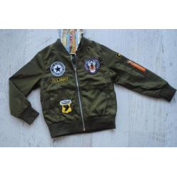 kinderjassen met emblemen/bomberjas/pilotjacket