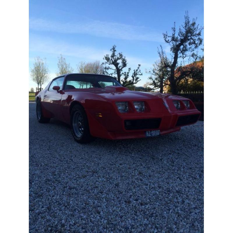 Pontiac Firebird 4.9 Trans-am AUT 1980 Rood