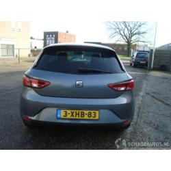 Seat Leon 1.6 TDI STYLE 5 DEURS GROOTBEELD NAVIGATIE NIEUW M