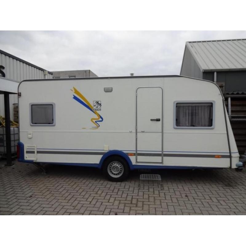 Knaus BleuLine 450 TF Fransbed / rondzit