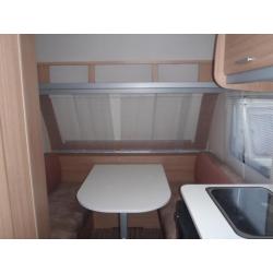 Adria Aviva 350 L Stapelbed 4 pers lichtgew