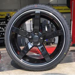 19 inch 5Style velgen met banden voor Renault Megane