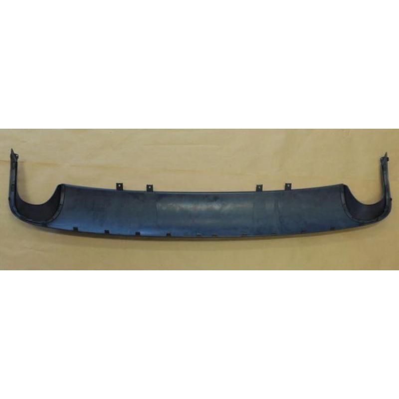 Nieuw VW PASSAT inzetstuk bumper achter onder 3C9807482E