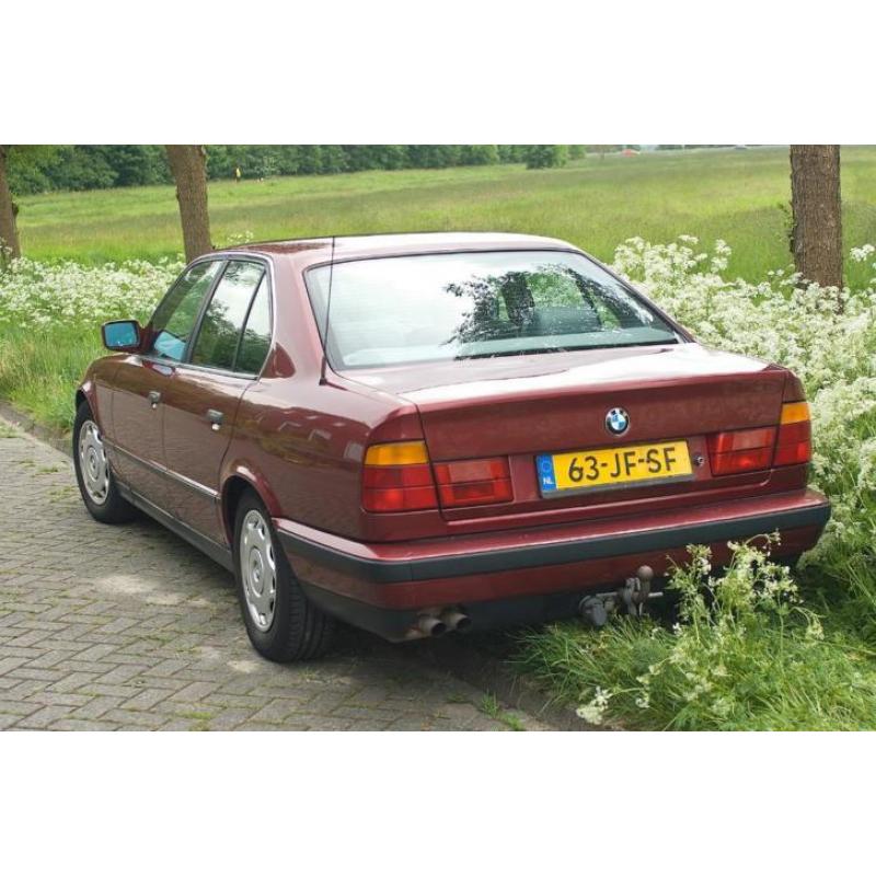 BMW 5-Serie 2.5 I 525 U9 1991 Rood