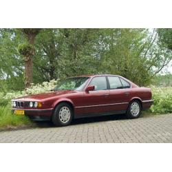 BMW 5-Serie 2.5 I 525 U9 1991 Rood