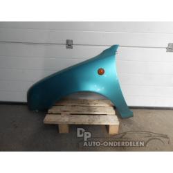 Spatbord links Nissan Micra K11