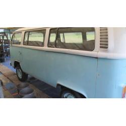 wegens verhuizing buitenland 1974 VW T2B project