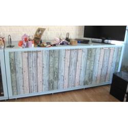 Dressoir Mooie stevige dressoir met landelijke look.